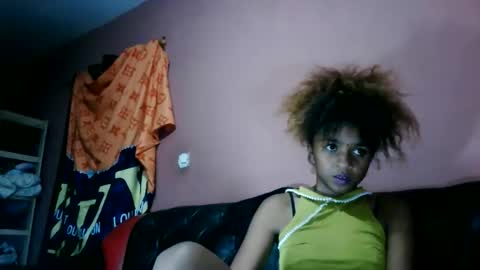 omegah05 online show from May 23, 2026, 7:29 pm