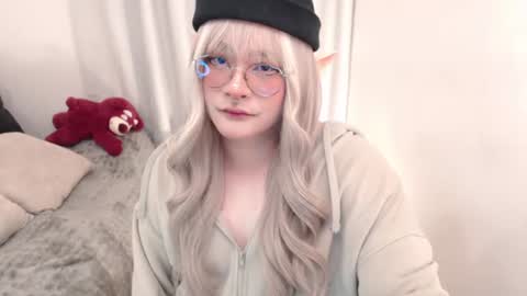 Snapshot of omorimori chatting on June 15, 2026, 1:35 pm Omori Chan online show from June 15, 2026, 1:35 pm