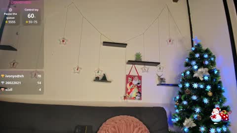 Snapshot of on_tefa chatting on December 23, 2024, 3:18 am Violette online show from December 23, 2024, 3:18 am