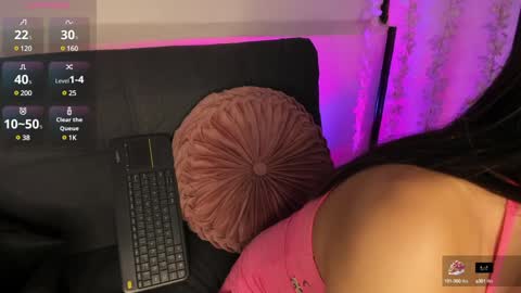 Snapshot of on_tefa chatting on January 21, 2025, 2:33 am Violette online show from January 21, 2025, 2:33 am