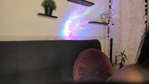 Snapshot of on_tefa chatting on February 13, 2025, 9:27 pm Violette online show from February 13, 2025, 9:27 pm