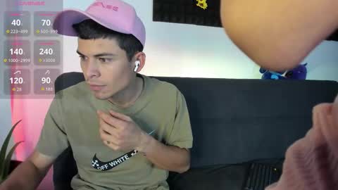 Snapshot of on_tefa chatting on October 5, 2025, 9:34 pm Violette online show from October 5, 2025, 9:34 pm