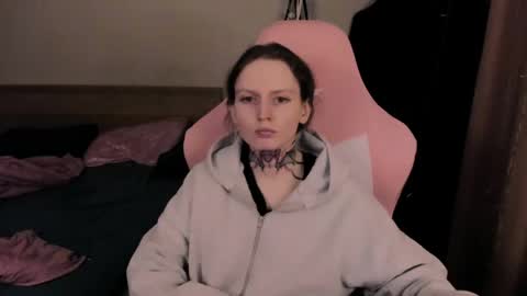 on_yxxx online show from May 28, 2026, 7:11 pm