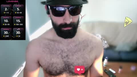 Snapshot of ona_nisme chatting on October 17, 2025, 7:44 am ona nisme online show from October 17, 2025, 7:44 am