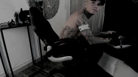 Snapshot of onceagain97_ chatting on May 16, 2026, 7:34 pm ... online show from May 16, 2026, 7:34 pm