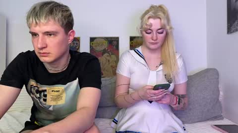 couple Lu sexy chick in middle and Jimmyblonde our friend Brianglasses online show from March 5, 2025, 1:17 pm