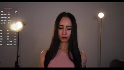 Mia online show from May 24, 2026, 2:55 pm