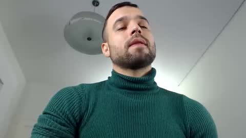 Snapshot of onebestlover chatting on February 19, 2026, 2:40 am onebestlover online show from February 19, 2026, 2:40 am