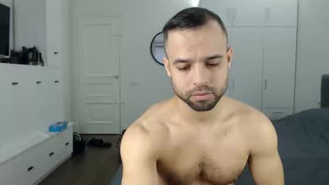 Snapshot of onebestlover chatting on April 9, 2026, 6:02 am onebestlover online show from April 9, 2026, 6:02 am