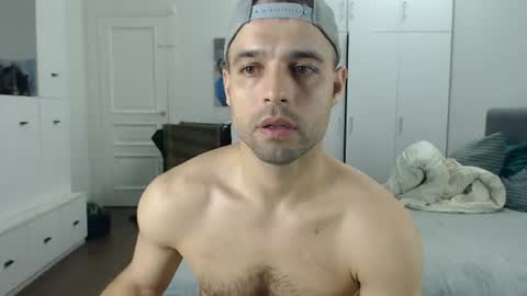 onebestlover online show from July 23, 2026, 8:12 am