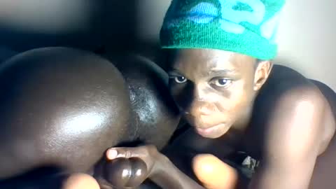Snapshot of onelovescottland chatting on July 23, 2026, 1:58 am triiatan and scott online show from July 23, 2026, 1:58 am