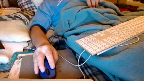 Snapshot of onemattu chatting on March 4, 2025, 7:41 am Mattu online show from March 4, 2025, 7:41 am