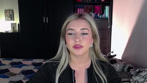 YIN MIGUEL online show from February 26, 2026, 3:16 am