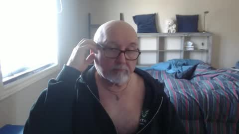 Snapshot of onemoretime65 chatting on April 7, 2026, 12:05 pm Onemoretime65 online show from April 7, 2026, 12:05 pm