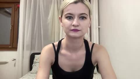 Snapshot of onika_cox chatting on May 9, 2026, 2:55 pm Onika online show from May 9, 2026, 2:55 pm