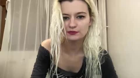 Snapshot of onika_cox chatting on May 31, 2026, 9:49 pm Onika online show from May 31, 2026, 9:49 pm