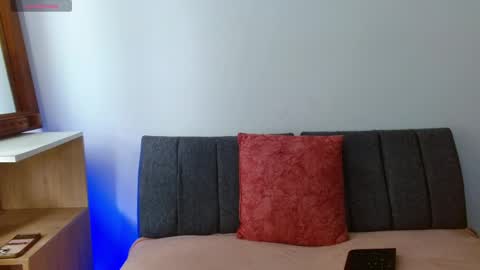 Snapshot of onlily chatting on February 24, 2026, 7:56 pm onlily online show from February 24, 2026, 7:56 pm