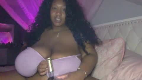 onlineerica online show from November 9, 2025, 6:55 am