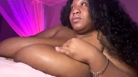 onlineerica online show from November 13, 2025, 6:34 am