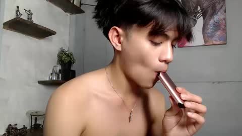 Snapshot of only_mau chatting on February 13, 2026, 9:49 am MAU online show from February 13, 2026, 9:49 am