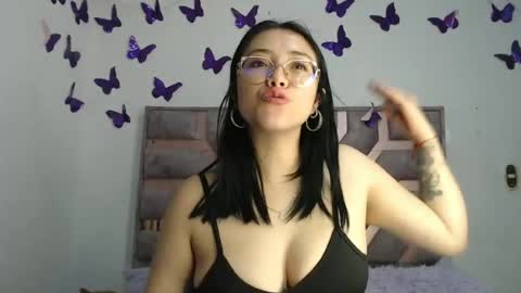 Anny online show from June 18, 2026, 4:13 am