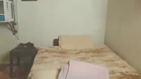 onlyjulia25 online show from September 24, 2025, 3:54 am