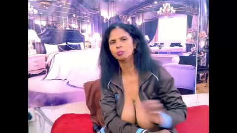Snapshot of onlysexyva chatting on July 23, 2026, 10:40 pm onlysexyva online show from July 23, 2026, 10:40 pm