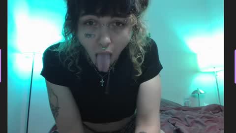Snapshot of onyx_black666 chatting on November 10, 2025, 7:51 am onyx_black666 online show from November 10, 2025, 7:51 am