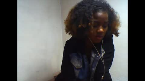 Snapshot of oooorazanasoa chatting on May 29, 2026, 6:50 pm oooorazanasoa online show from May 29, 2026, 6:50 pm