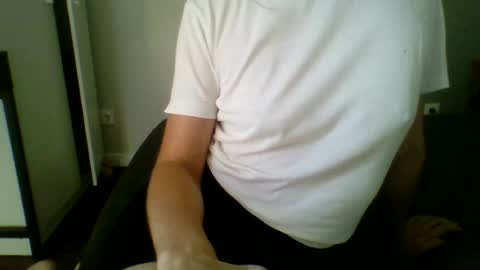 Snapshot of oops_katelyn chatting on July 14, 2026, 4:02 pm oops_katelyn online show from July 14, 2026, 4:02 pm