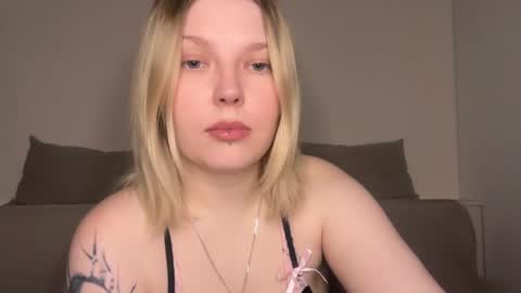 Ophelia online show from April 8, 2026, 10:43 pm