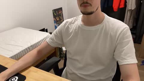 Snapshot of orders19 chatting on November 27, 2025, 5:59 pm Woody online show from November 27, 2025, 5:59 pm