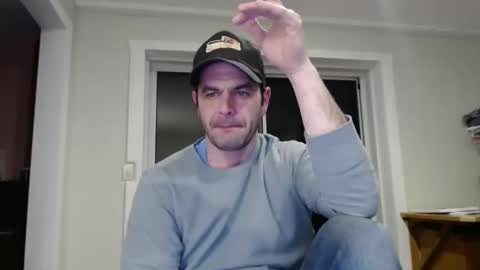 Snapshot of original_odb chatting on January 7, 2025, 3:35 am original_odb online show from January 7, 2025, 3:35 am