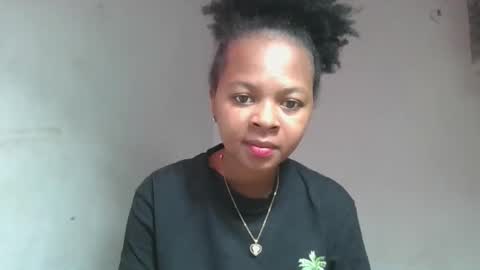 ornellahhh online show from October 2, 2025, 11:39 am