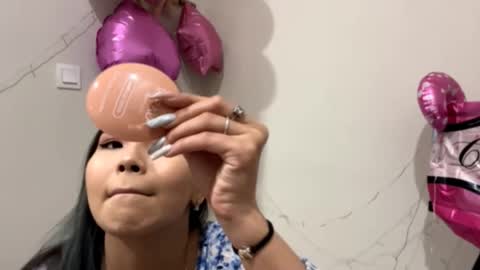 Snapshot of orphaajayi chatting on October 24, 2025, 12:01 pm Angel online show from October 24, 2025, 12:01 pm