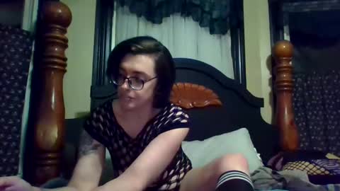 Snapshot of orphyx chatting on January 4, 2025, 1:31 am Entropy online show from January 4, 2025, 1:31 am