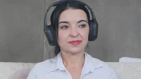 Snapshot of ortensialady76444316 chatting on February 11, 2025, 2:13 pm Ortensialady online show from February 11, 2025, 2:13 pm