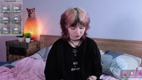 Ashley online show from October 14, 2025, 6:09 pm