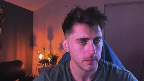 Oscar online show from October 5, 2025, 9:02 pm