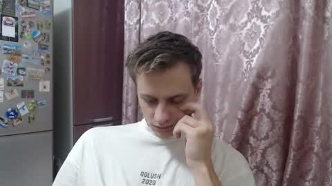 Snapshot of oscar_sssky chatting on December 20, 2025, 8:38 pm Oscar online show from December 20, 2025, 8:38 pm