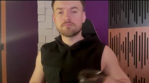 Oscar Steel Savage online show from February 26, 2025, 7:05 pm