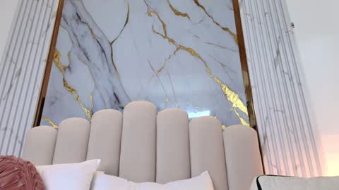 Snapshot of oshun_25 chatting on February 6, 2025, 3:09 pm Oshun online show from February 6, 2025, 3:09 pm