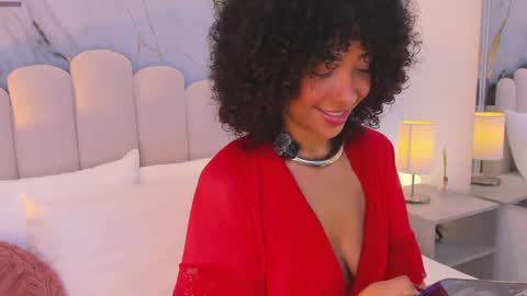 Snapshot of oshun_25 chatting on September 25, 2025, 12:53 pm Oshun online show from September 25, 2025, 12:53 pm