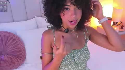 Snapshot of oshun_25 chatting on November 10, 2025, 12:48 pm Oshun online show from November 10, 2025, 12:48 pm