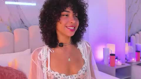 Snapshot of oshun_25 chatting on November 12, 2025, 12:49 pm Oshun online show from November 12, 2025, 12:49 pm