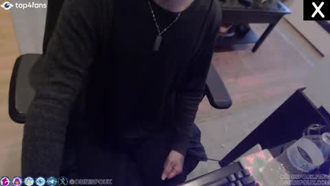 Snapshot of osirisbad chatting on January 25, 2025, 9:35 pm osirisbad online show from January 25, 2025, 9:35 pm