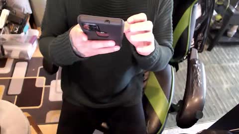 Snapshot of osirisbad chatting on February 15, 2026, 8:05 pm osirisbad online show from February 15, 2026, 8:05 pm