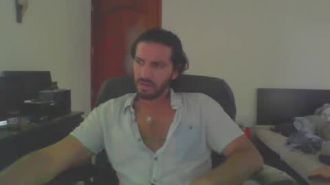 Snapshot of osito_cancunense chatting on May 10, 2026, 5:18 pm osito_cancunense online show from May 10, 2026, 5:18 pm