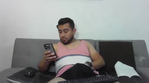 oskregal online show from November 7, 2025, 2:00 am