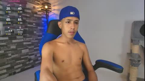 ostin 18hot online show from June 1, 2026, 8:32 pm